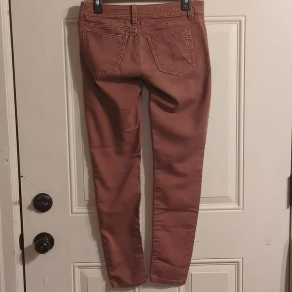 Miss Me Dusty Rose Signature Skinny Jeans - Low Rise Size 26 - Picture 8 of 15